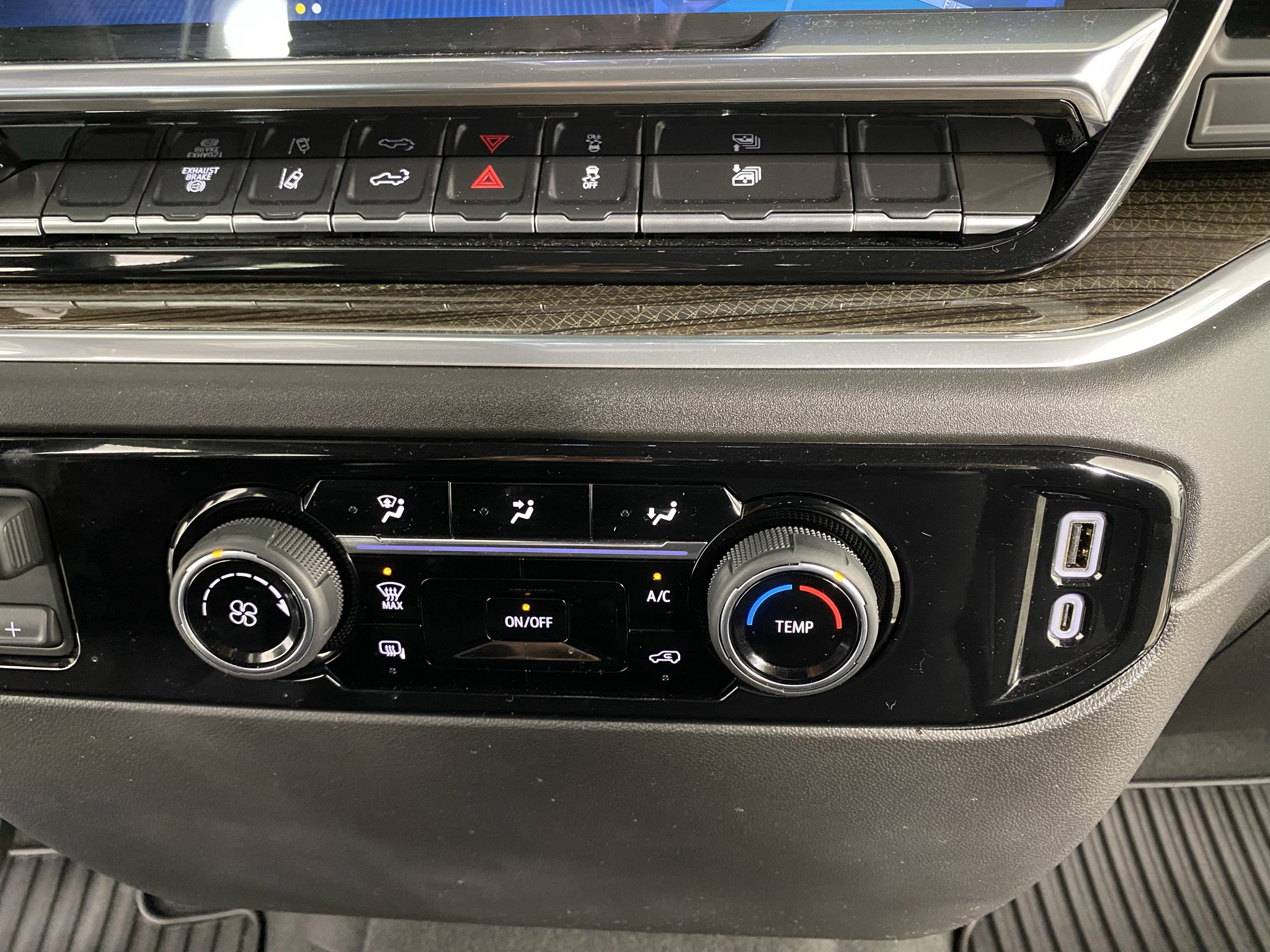 Used 2026 Chevrolet Silverado 2500 LT AWD/4WD image 19