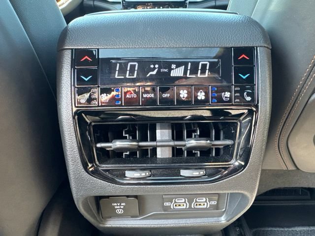 Used 2025 Jeep Grand Cherokee L Summit AWD/4WD image 26