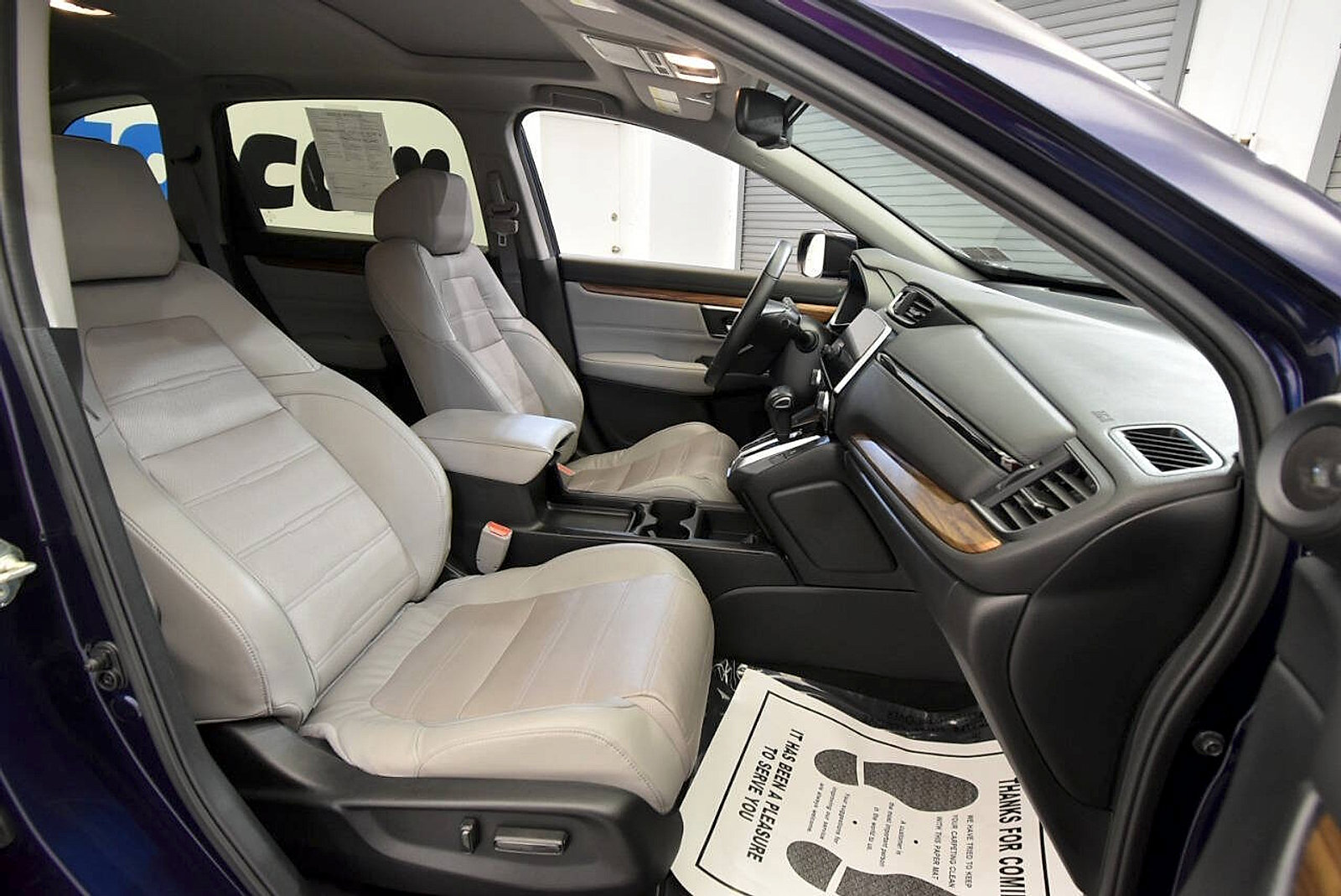 Used 2019 Honda CR-V Touring image 17
