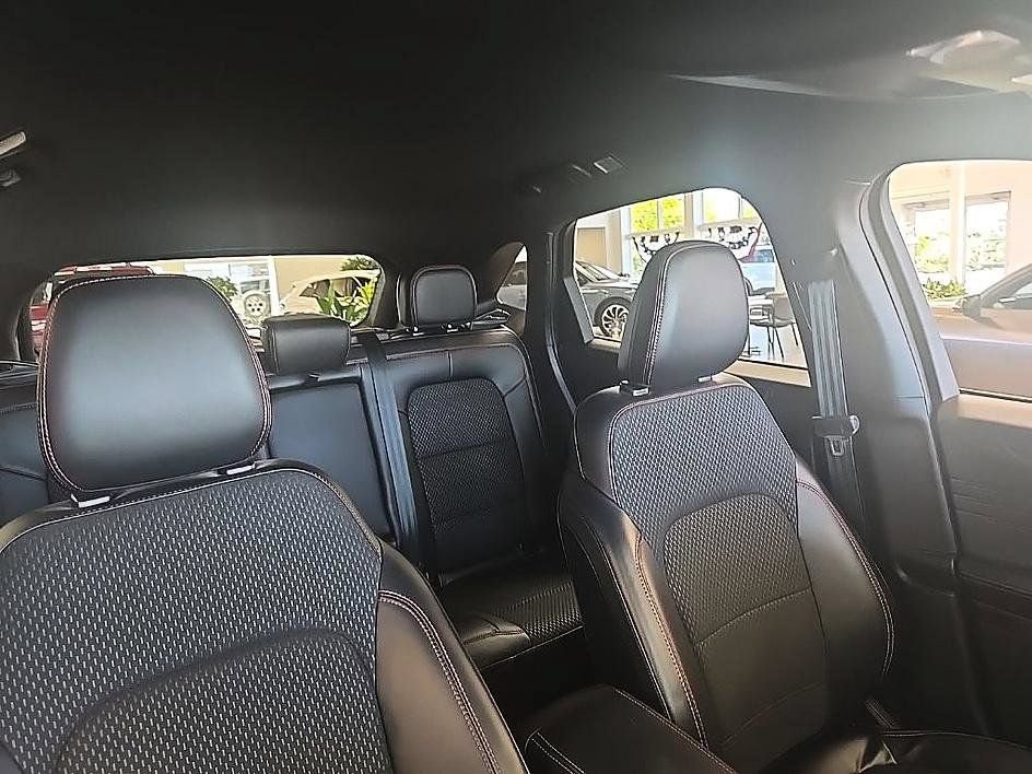 Used 2023 Ford Escape ST-Line Select w/ Tech Pack #2 AWD/4WD image 38