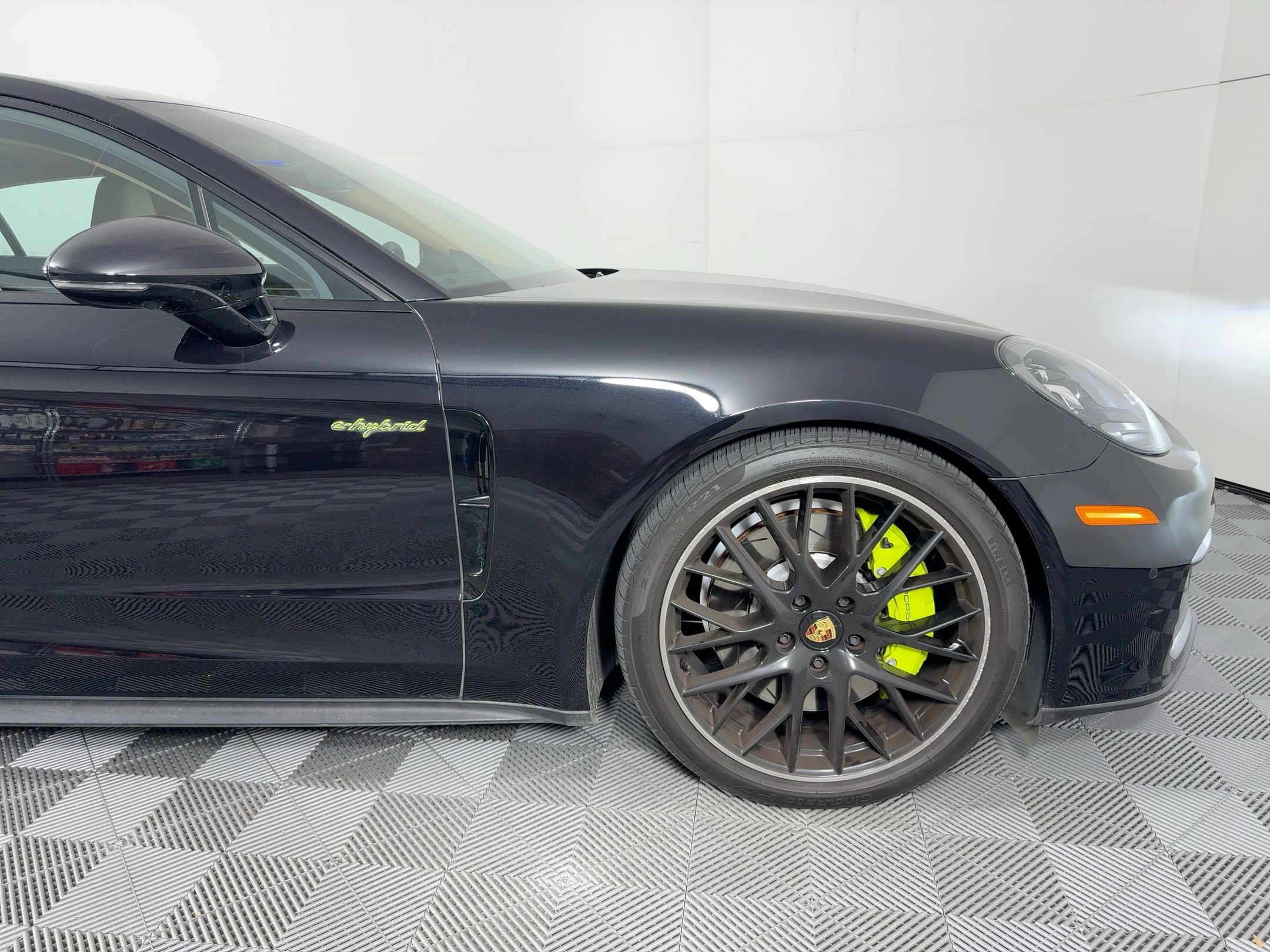 Certified 2023 Porsche Panamera 4 image 12