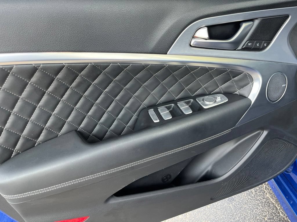 Used 2019 Genesis G70 2.0T Advanced w/ Sport Package AWD/4WD image 2