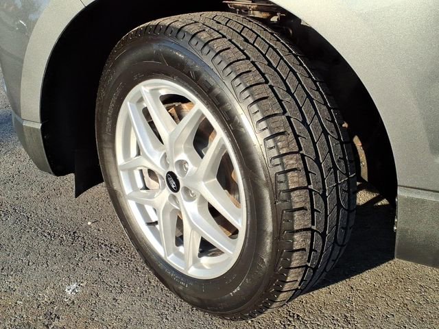 Used 2023 Ford Edge SEL w/ Convenience Package image 4