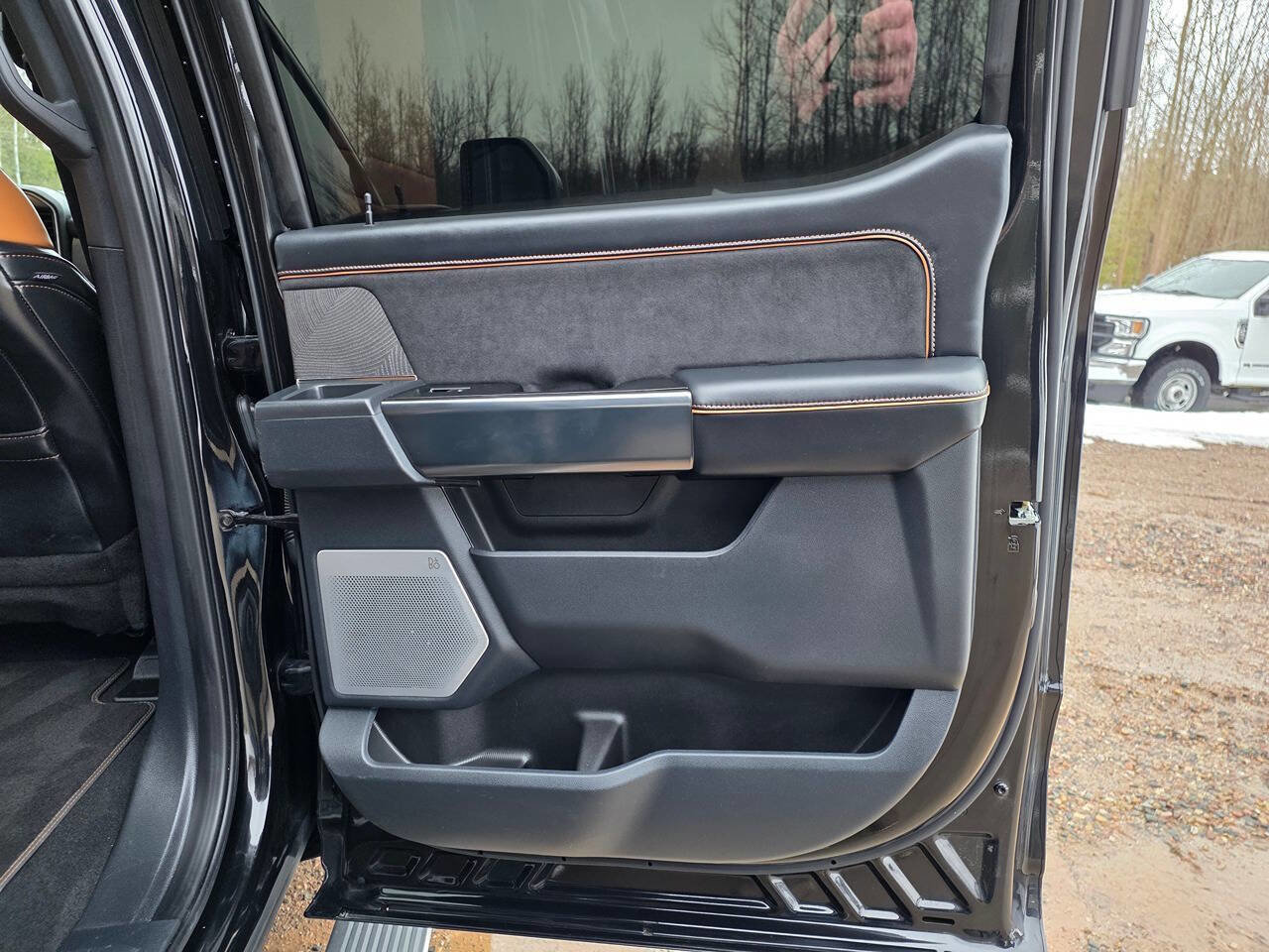 Used 2024 Ford F350 Platinum w/ FX4 Off-Road Package image 18