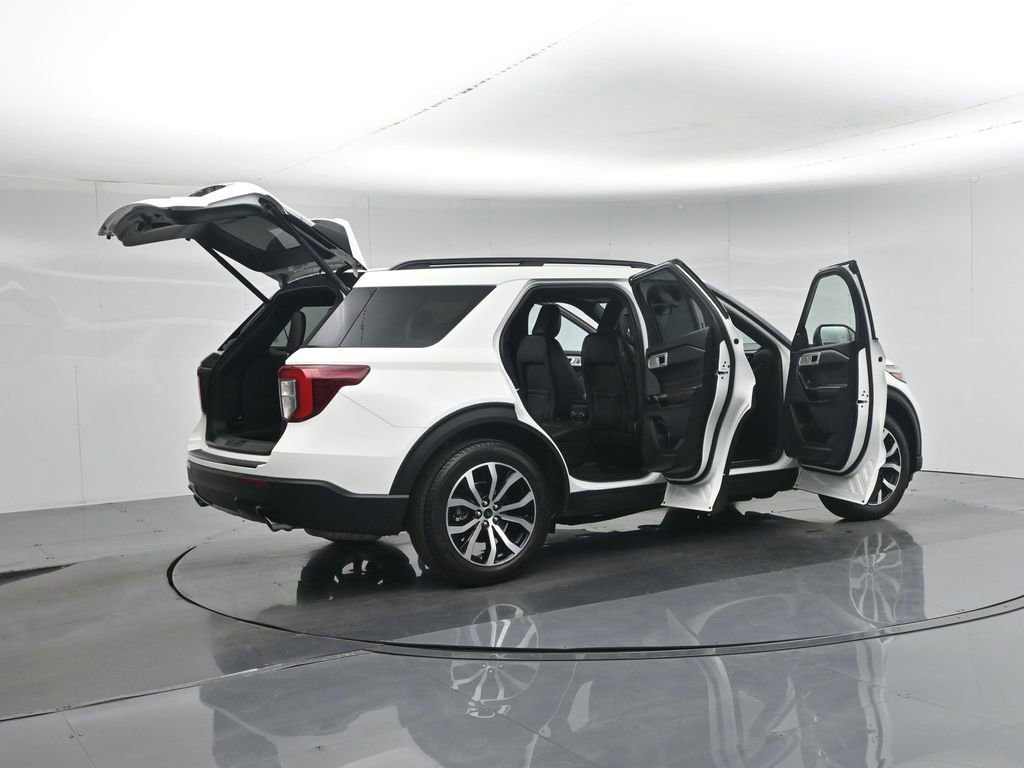Used 2022 Ford Explorer ST-Line RWD image 6