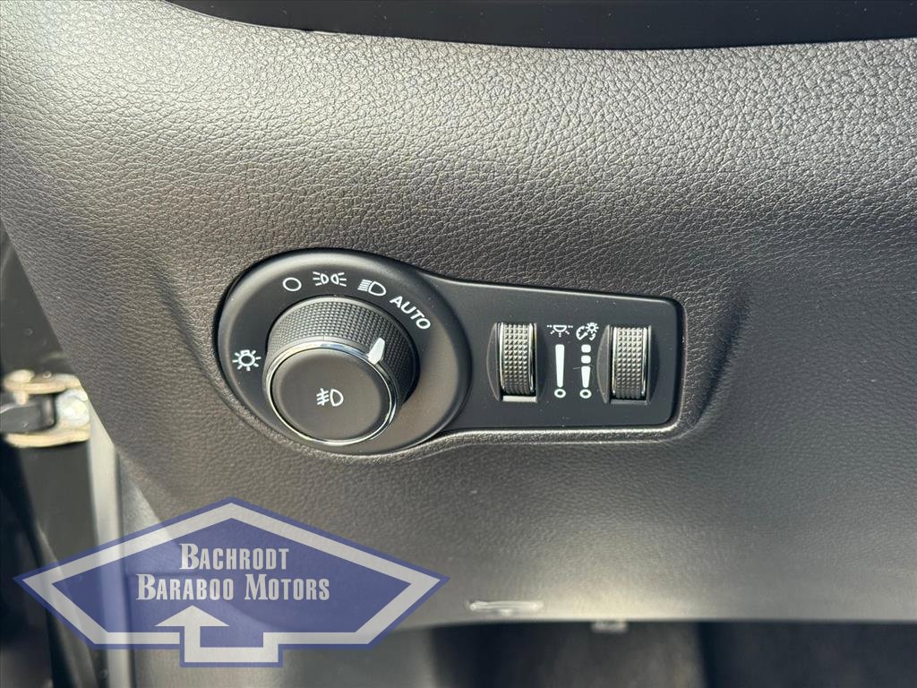 Used 2022 Jeep Compass Latitude image 23