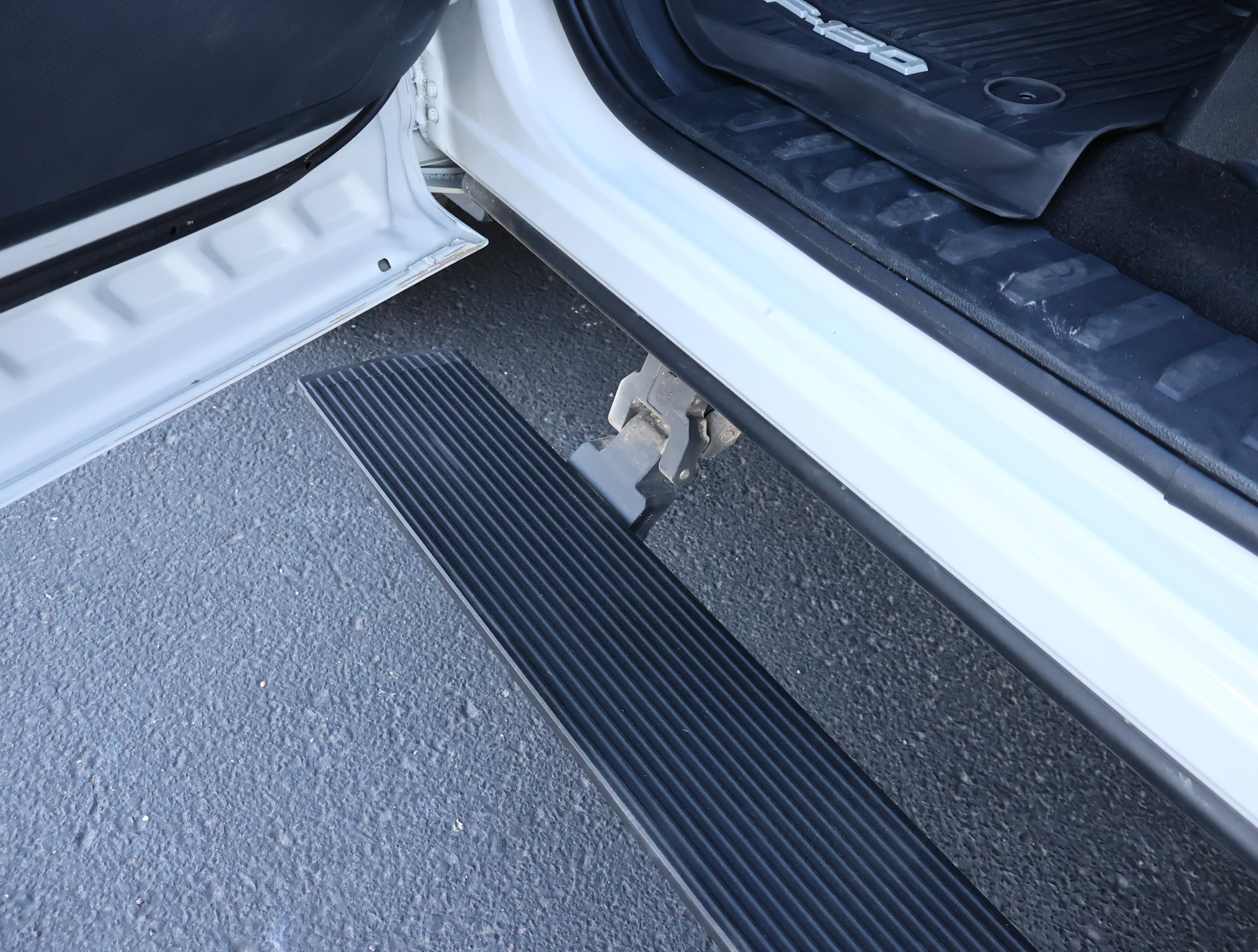 Used 2024 Ford F150 STX w/ Mobile Office Package image 9