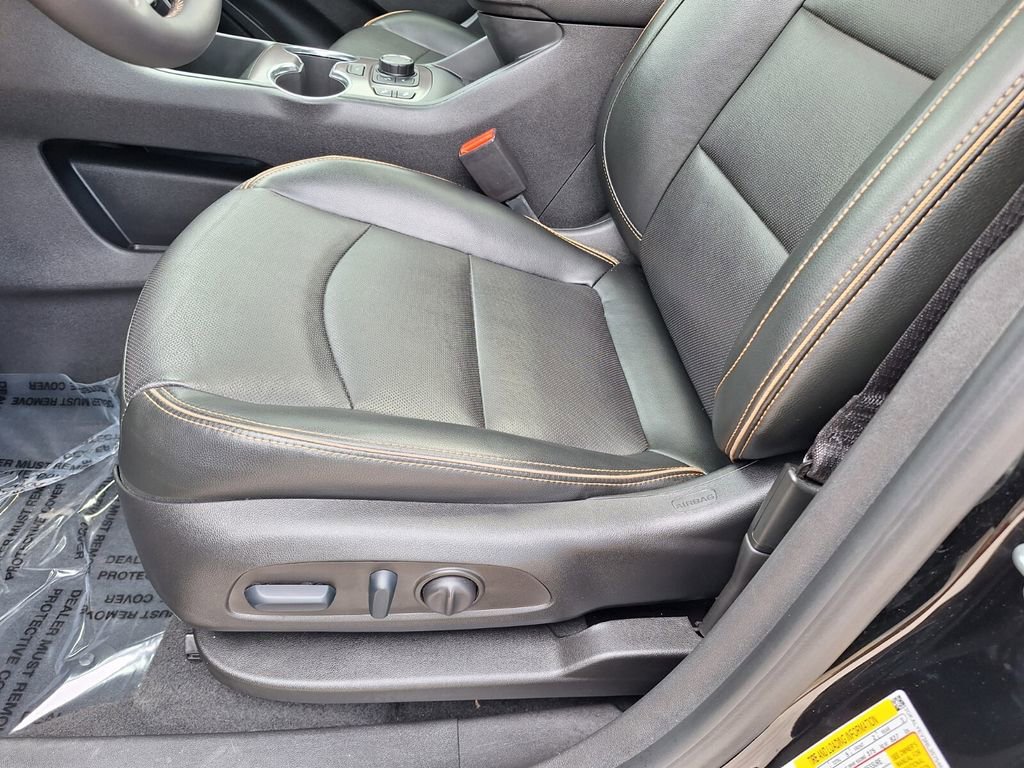 Used 2022 GMC Terrain AT4 w/ Infotainment Package II image 32