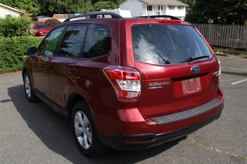 Used 2015 Subaru Forester 2.5i Premium w/ All-Weather Package AWD/4WD image 4