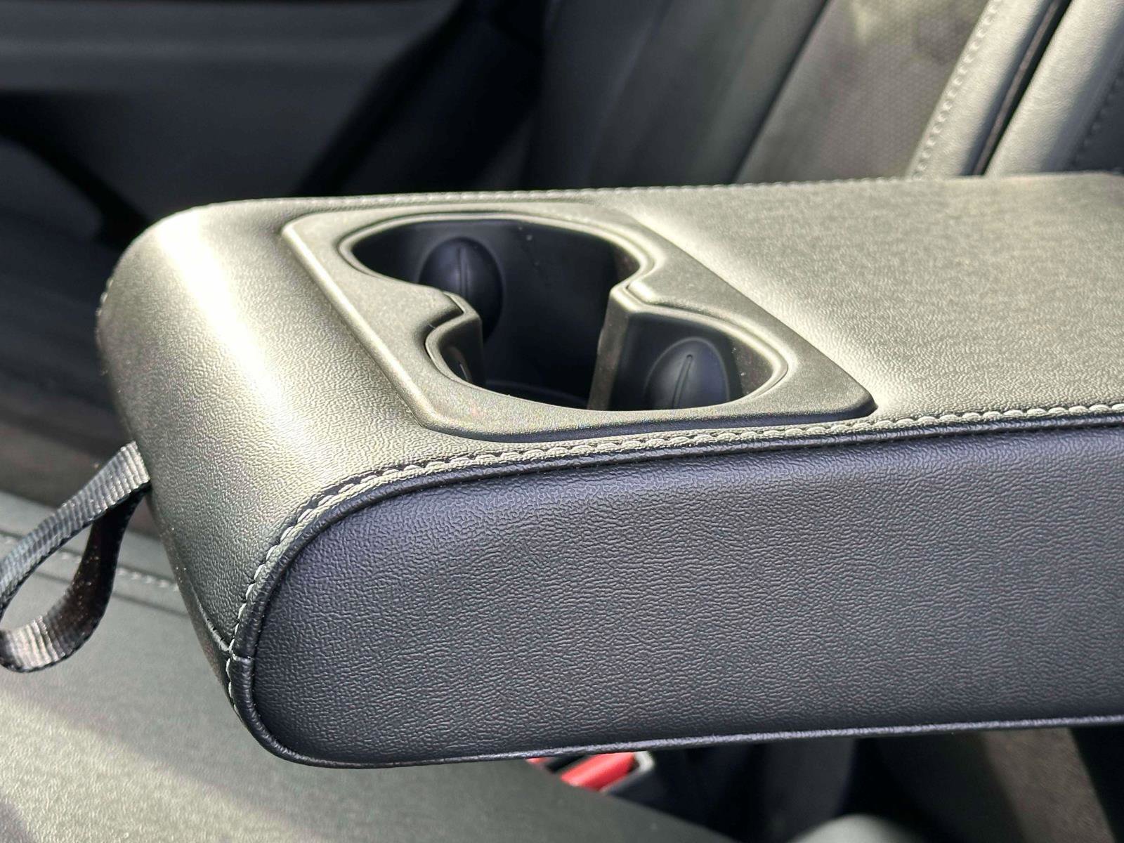 Used 2024 Jeep Grand Cherokee Altitude image 10