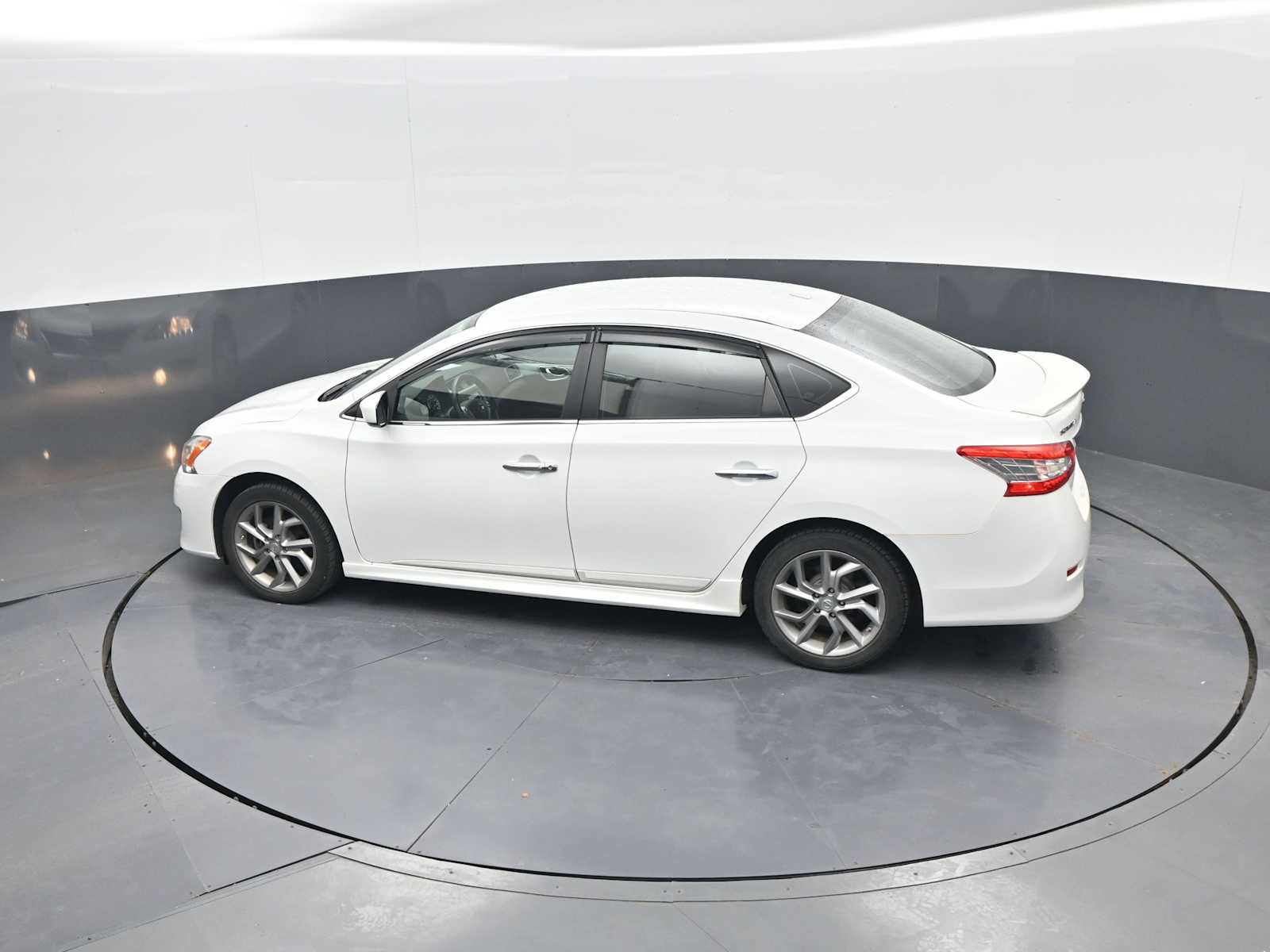 Used 2014 Nissan Sentra SR w/ SR Driver Package FWD image 26