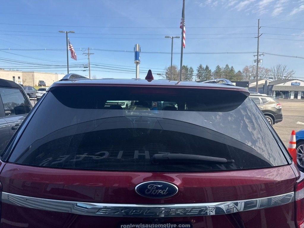 Used 2016 Ford Explorer Limited w/ Equipment Group 301A image 7