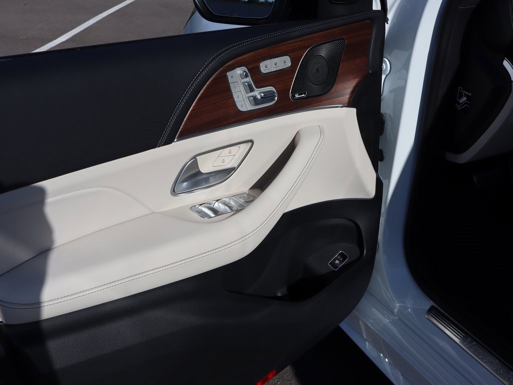 New 2026 Mercedes-Benz GLS 450 4MATIC image 30