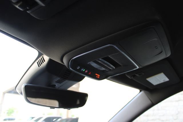 Used 2025 GMC Acadia Denali w/ Super Cruise Package image 29