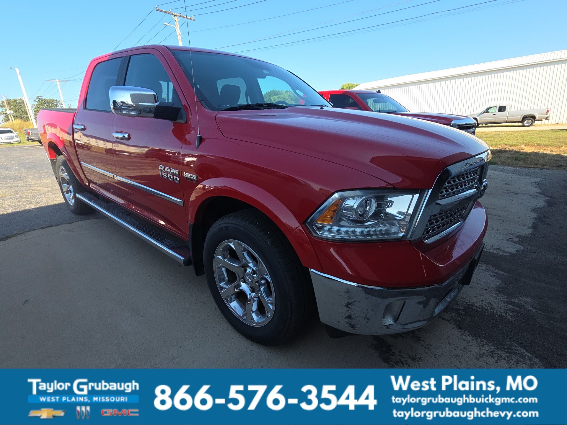 Used 2017 RAM 1500 Laramie w/ Convenience Group AWD/4WD image 1