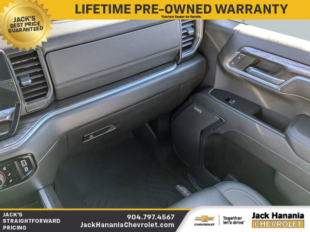 Used 2023 Chevrolet Silverado 1500 LTZ w/ LTZ Convenience Package II AWD/4WD image 17
