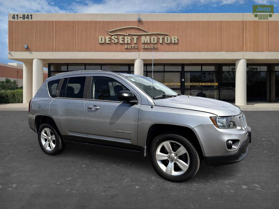 Used 2015 Jeep Compass Sport w/ Power Value Group FWD image 3