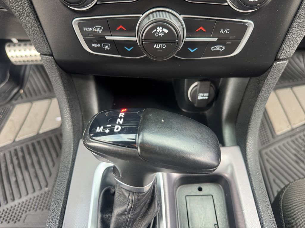 Used 2022 Dodge Charger Scat Pack w/ Driver Convenience Group RWD image 25