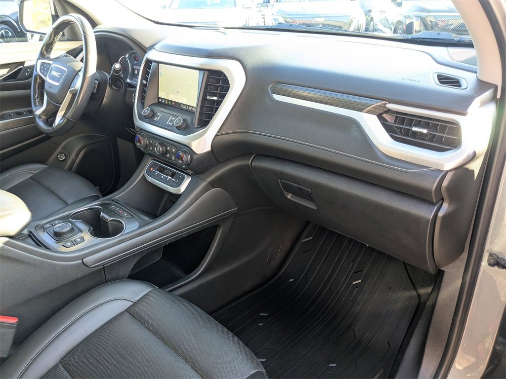 Used 2021 GMC Acadia SLT w/ Elevation Edition image 12