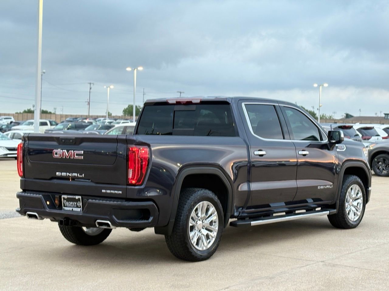Used 2025 GMC Sierra 1500 Denali w/ Technology Package AWD/4WD image 7