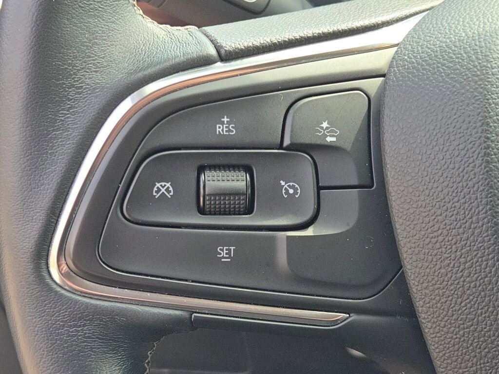 Used 2023 Buick Encore GX Select w/ Sport Touring Package image 30