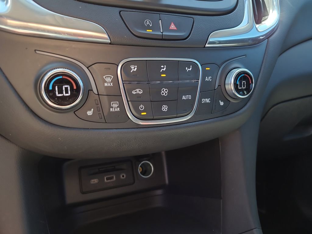 Used 2022 Chevrolet Equinox LT image 22