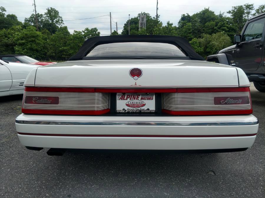 Used 1990 Cadillac Allante FWD image 22