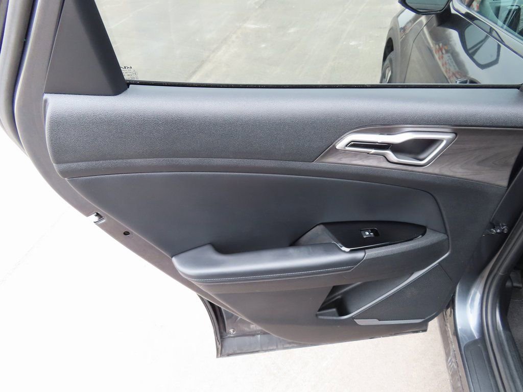 Certified 2023 Kia Sportage X-Line w/ X-Line Premium Package image 29