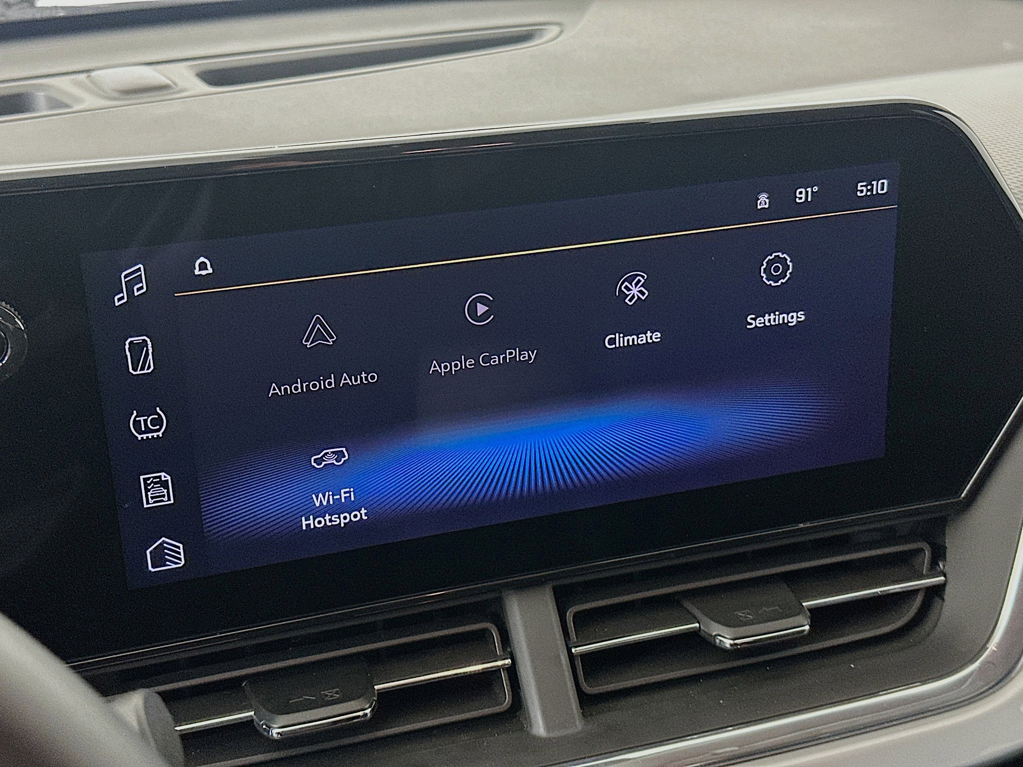 Used 2025 Chevrolet Trax LT w/ LT Convenience Package image 21