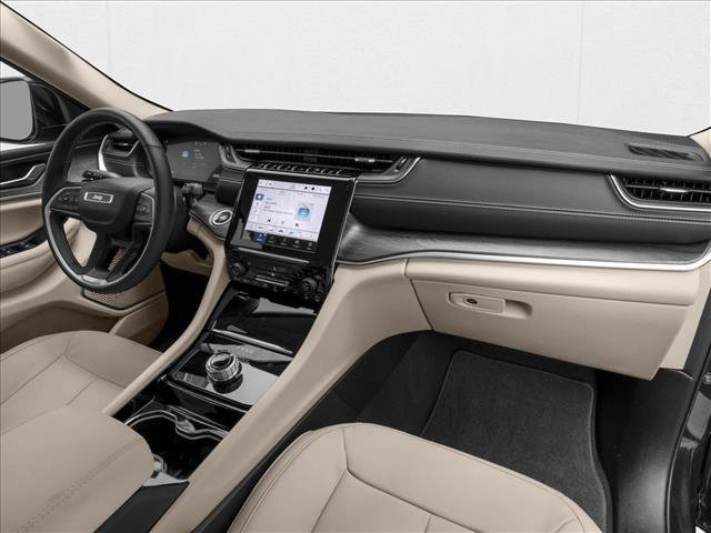 New 2025 Jeep Grand Cherokee Altitude RWD image 11