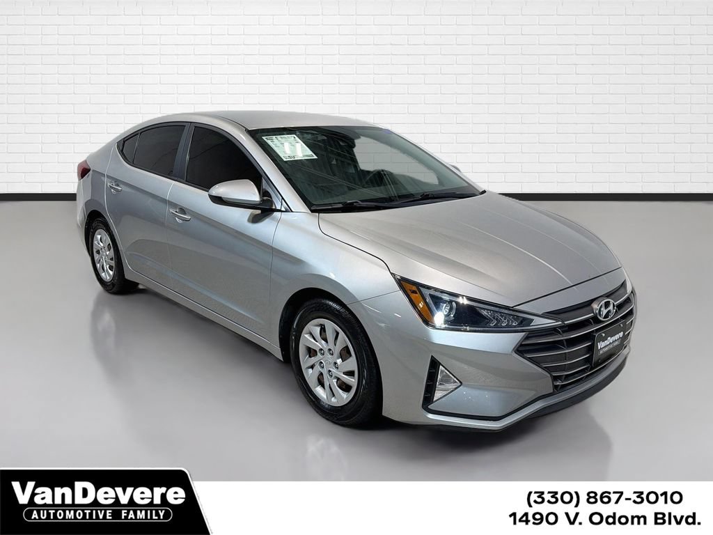 Used 2020 Hyundai Elantra SE FWD image 1