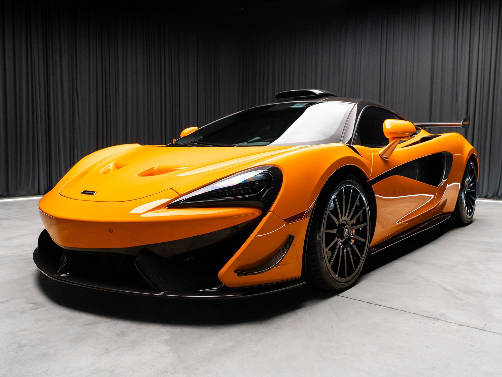 Used 2020 McLaren 620R RWD image 26