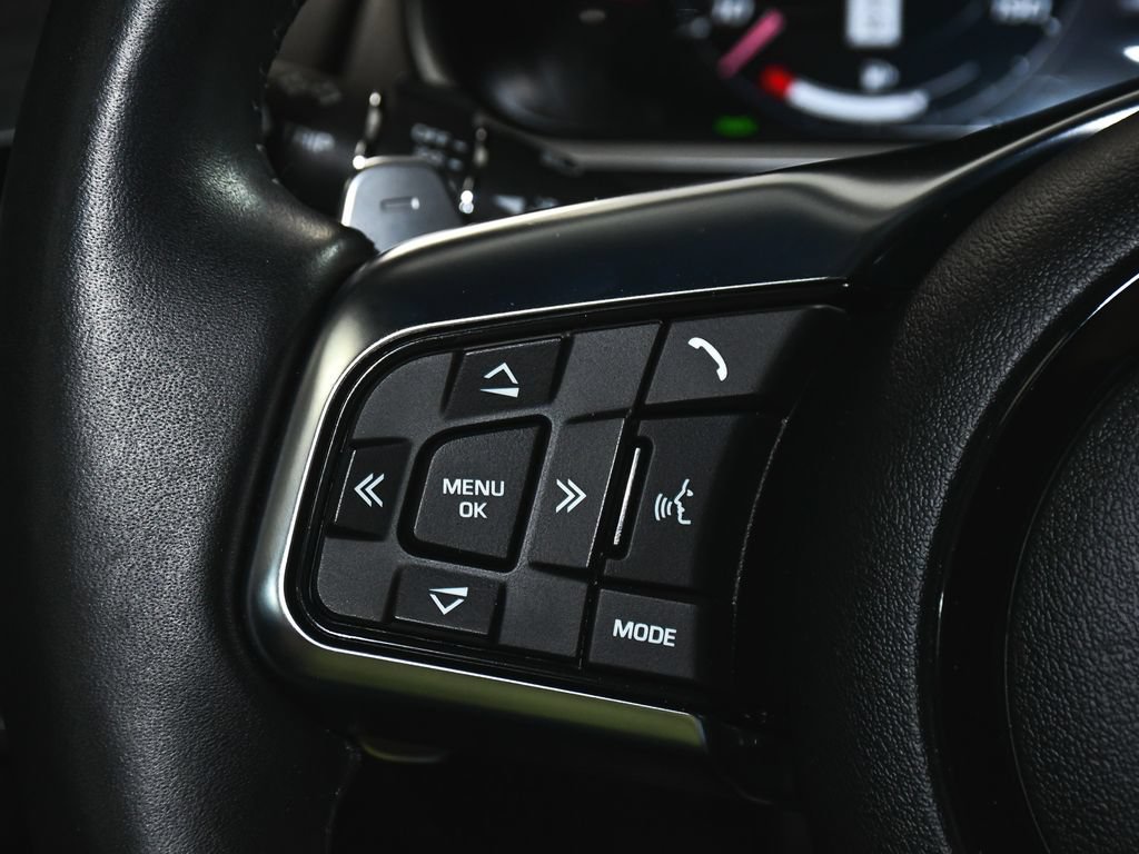 Used 2021 Jaguar F-TYPE R-Dynamic AWD/4WD image 30