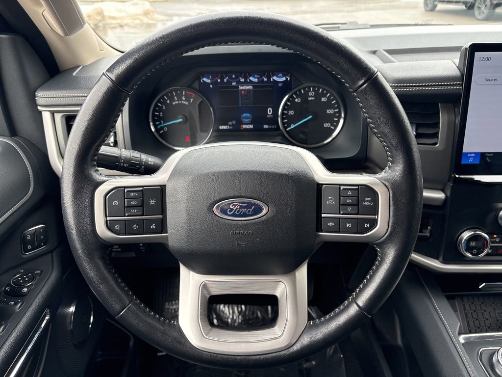 Used 2024 Ford Expedition Max XLT image 16