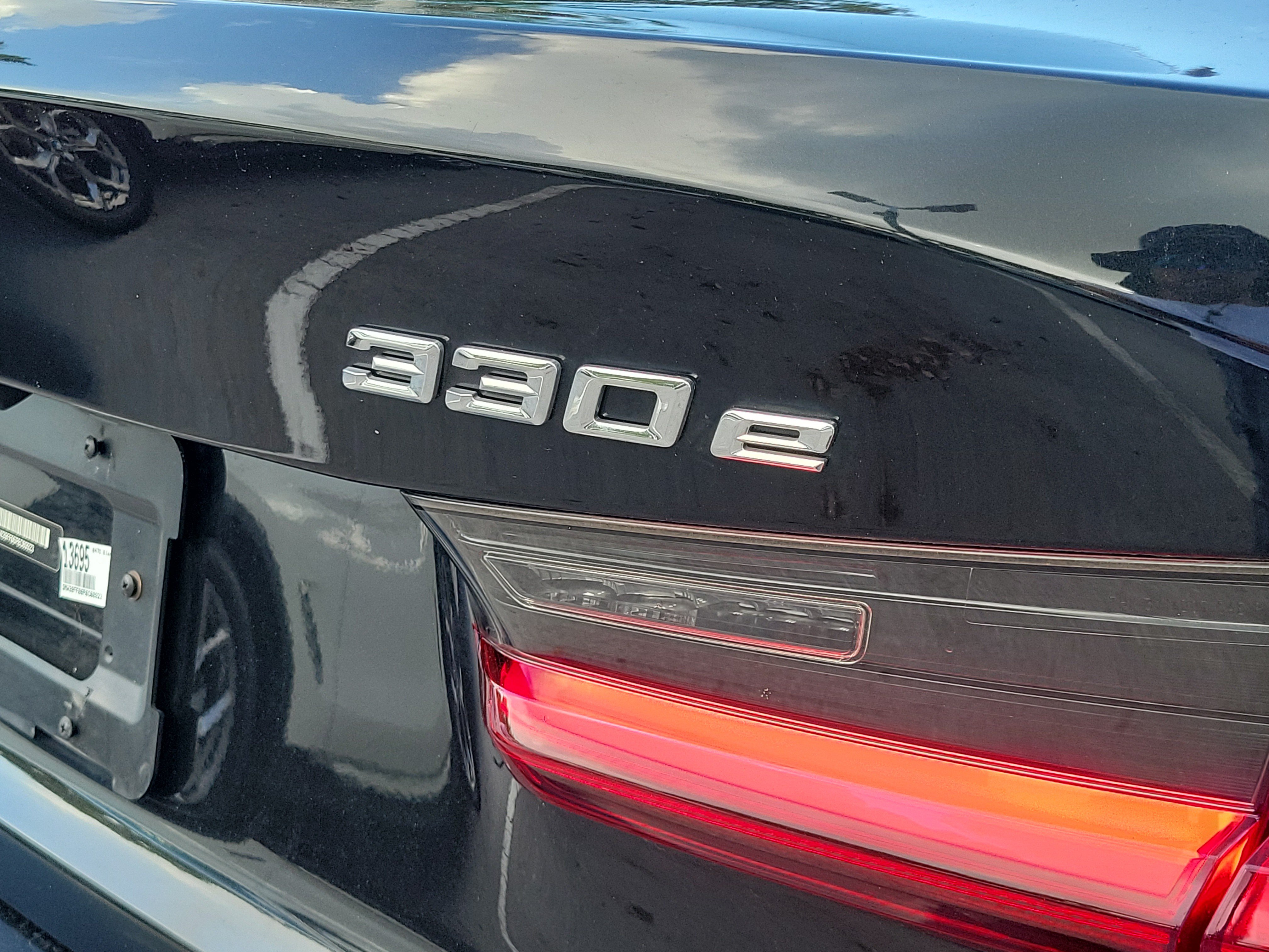 Used 2023 BMW 330e w/ Premium Package RWD image 5