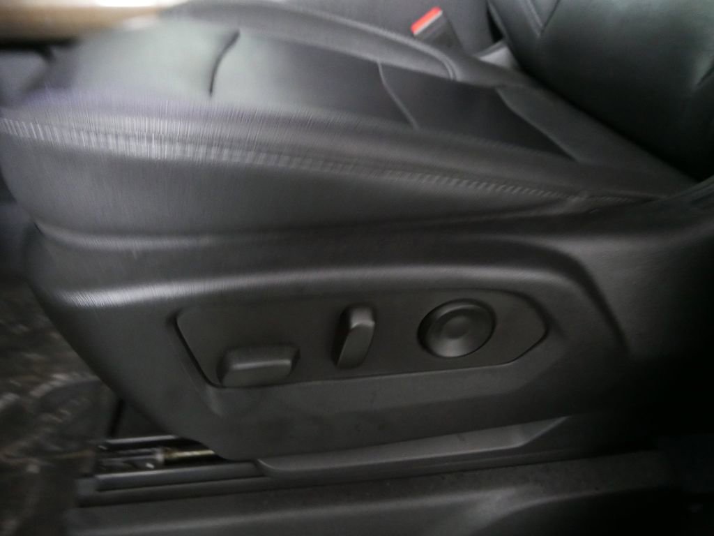 Used 2022 Chevrolet Silverado 1500 RST w/ Redline Edition image 15