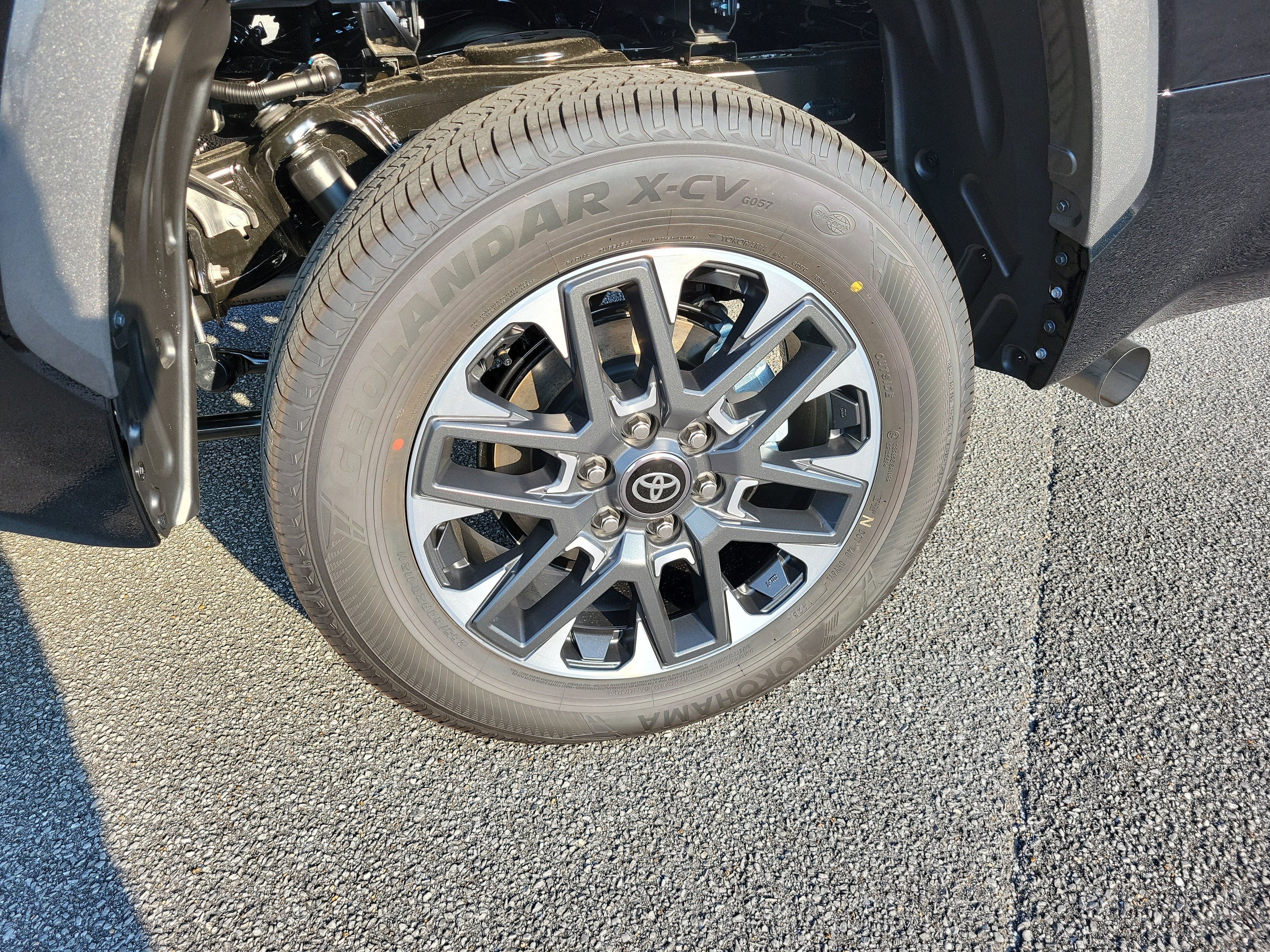 New 2026 Toyota Tundra Limited image 8