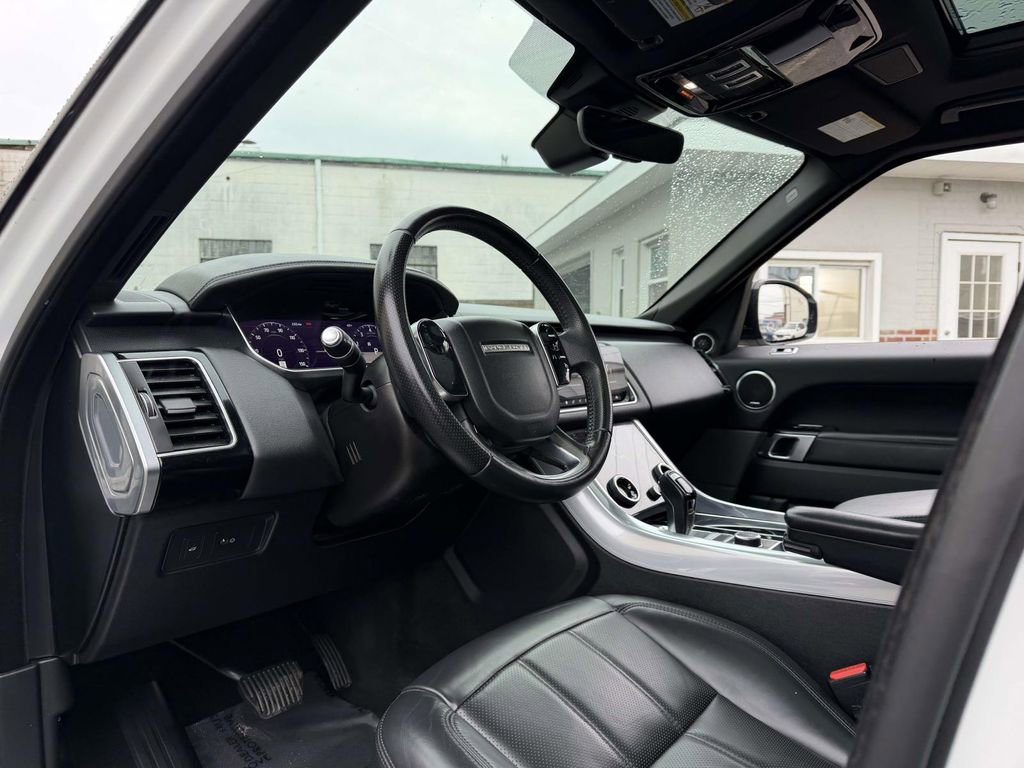 Used 2020 Land Rover Range Rover Sport HSE image 29