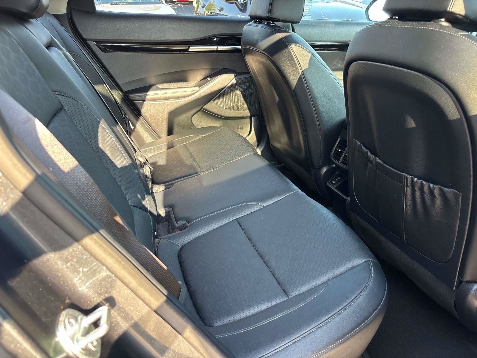 Used 2024 Kia Seltos SX w/ SX Sunroof Package AWD/4WD image 12