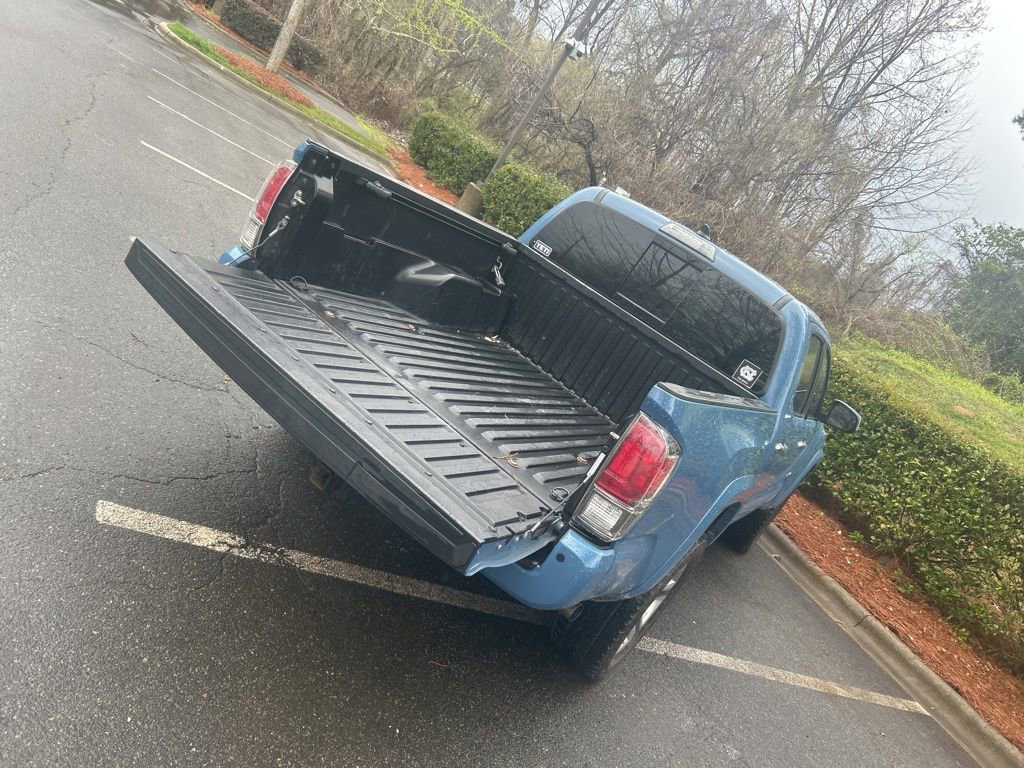 Used 2019 Toyota Tacoma Limited image 29