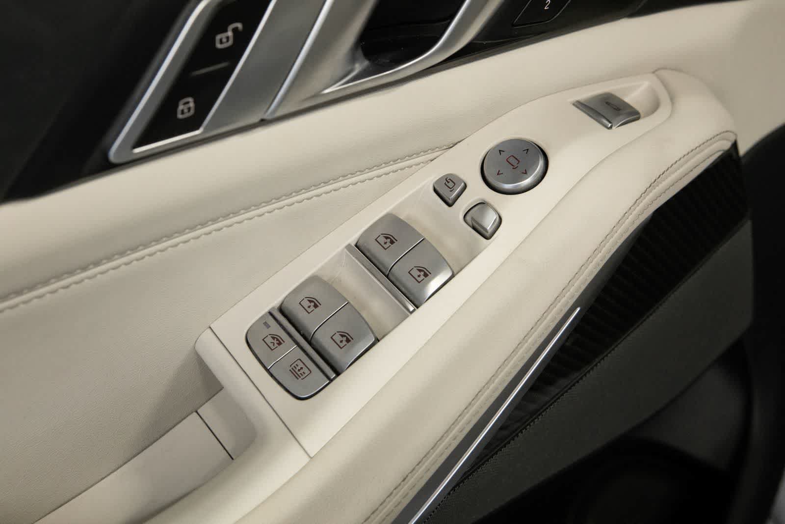 Used 2024 BMW X7 M60i w/ Climate Comfort Package AWD/4WD image 19