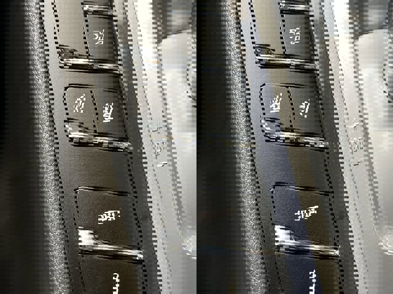 Used 2016 Porsche Panamera 4 Edition image 22