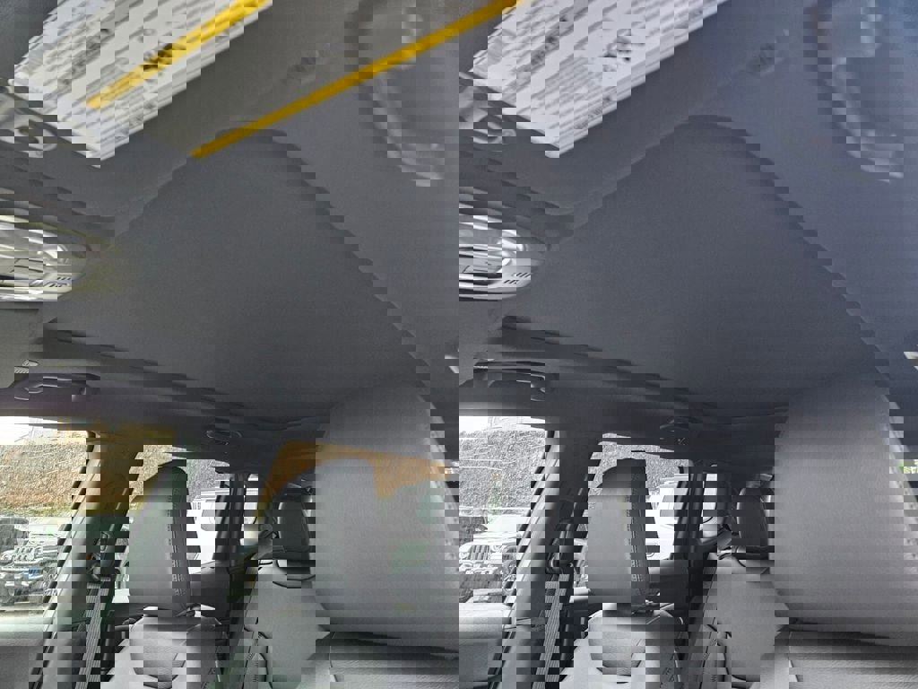 New 2025 Jeep Compass Limited w/ Sun & Sound Group image 18