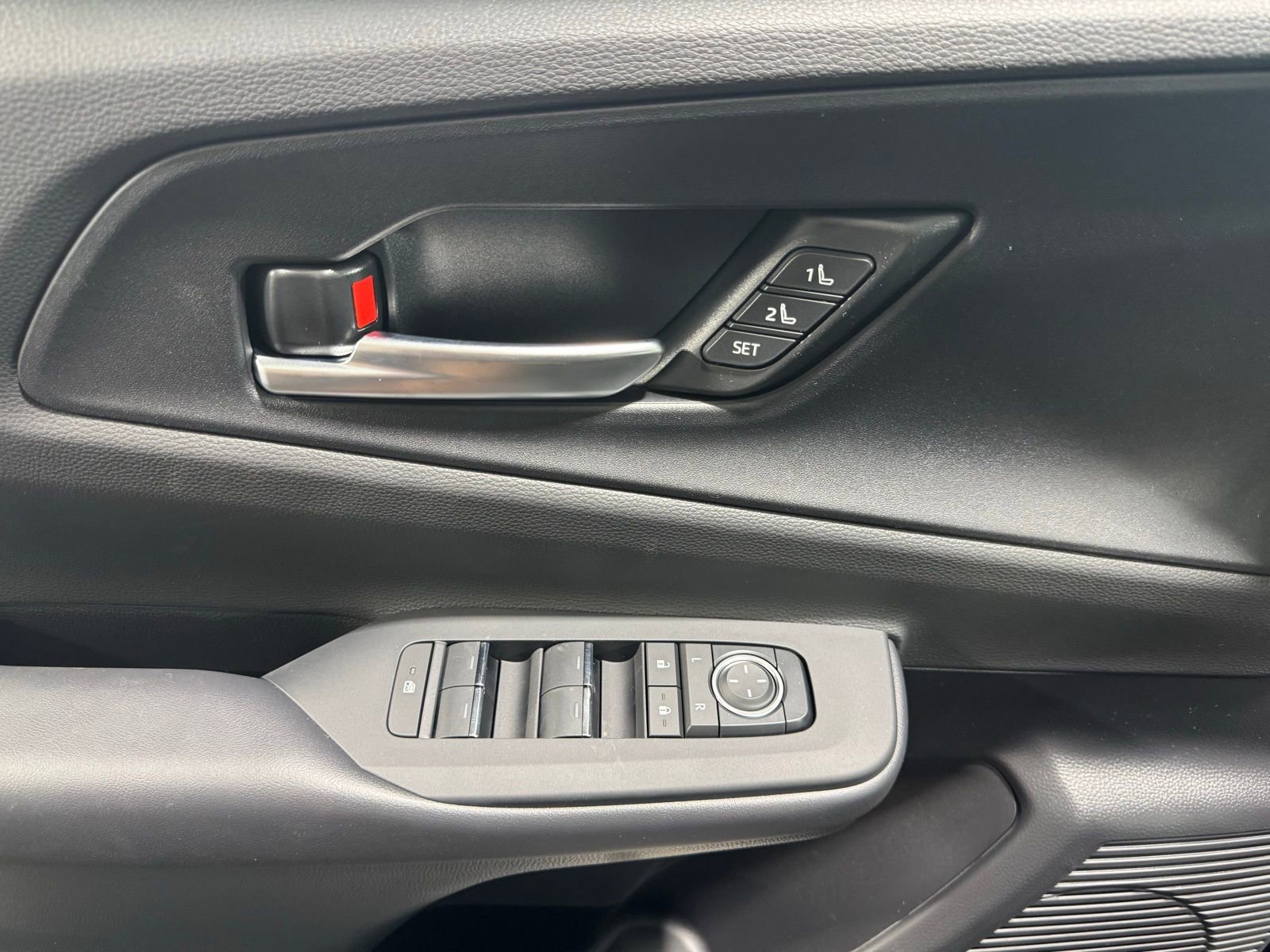 New 2025 Toyota Prius Plug-In Hybrid w/ Limited Premium Package image 18