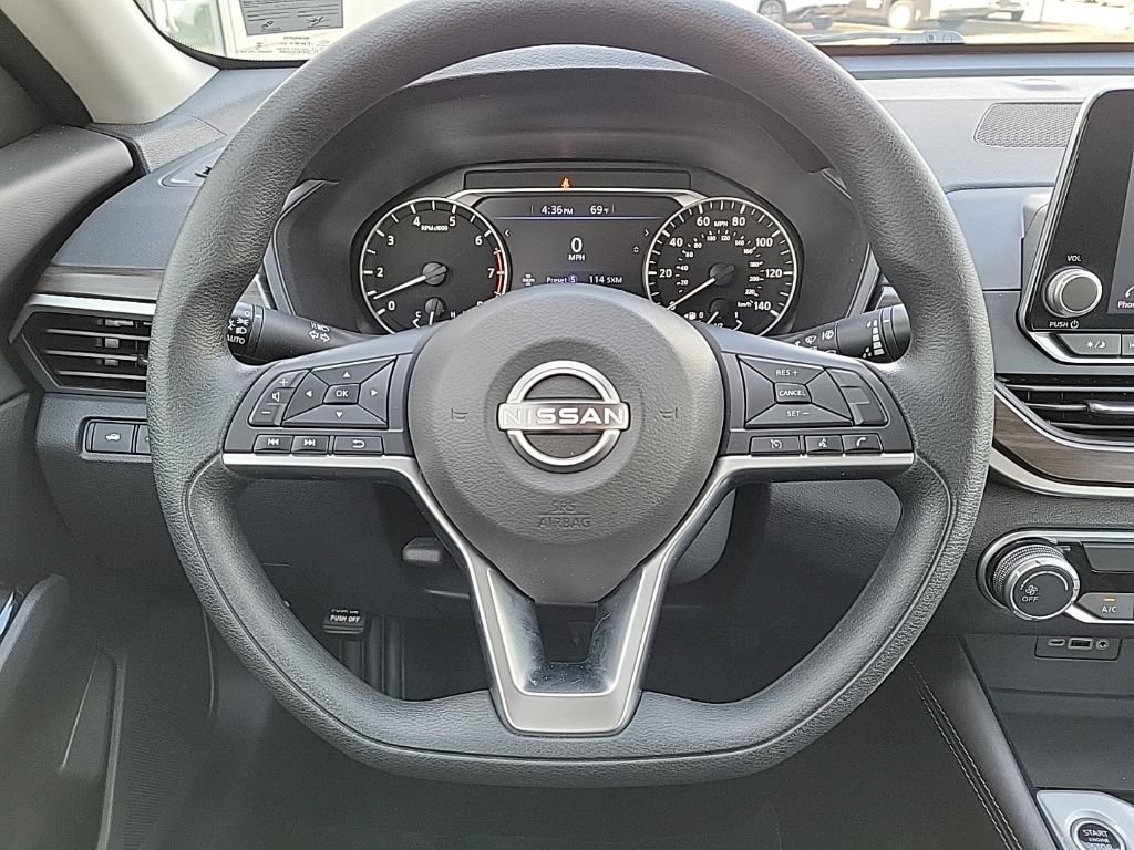 Used 2023 Nissan Altima 2.5 SV FWD image 21