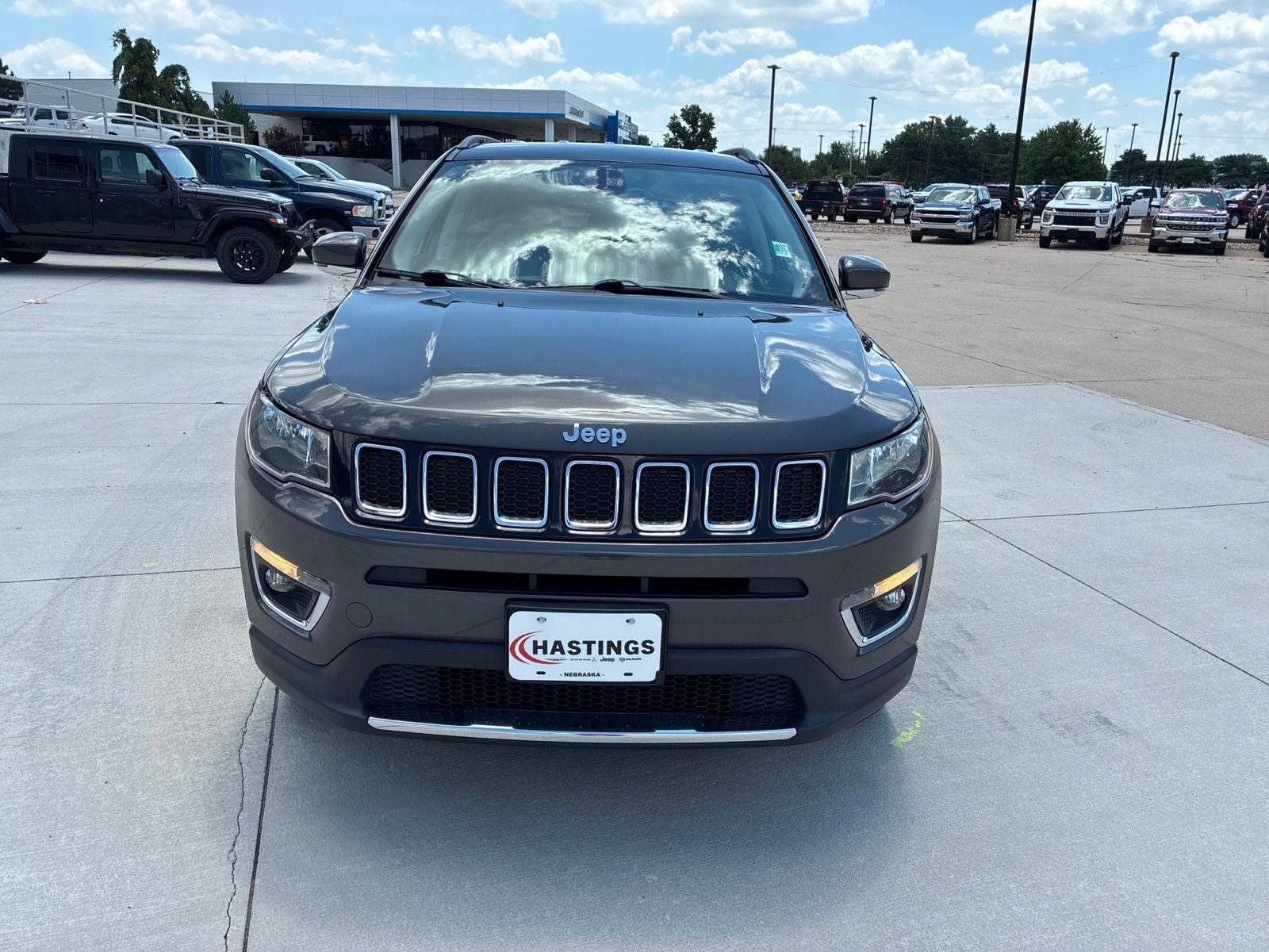 Used 2018 Jeep Compass Limited AWD/4WD image 9