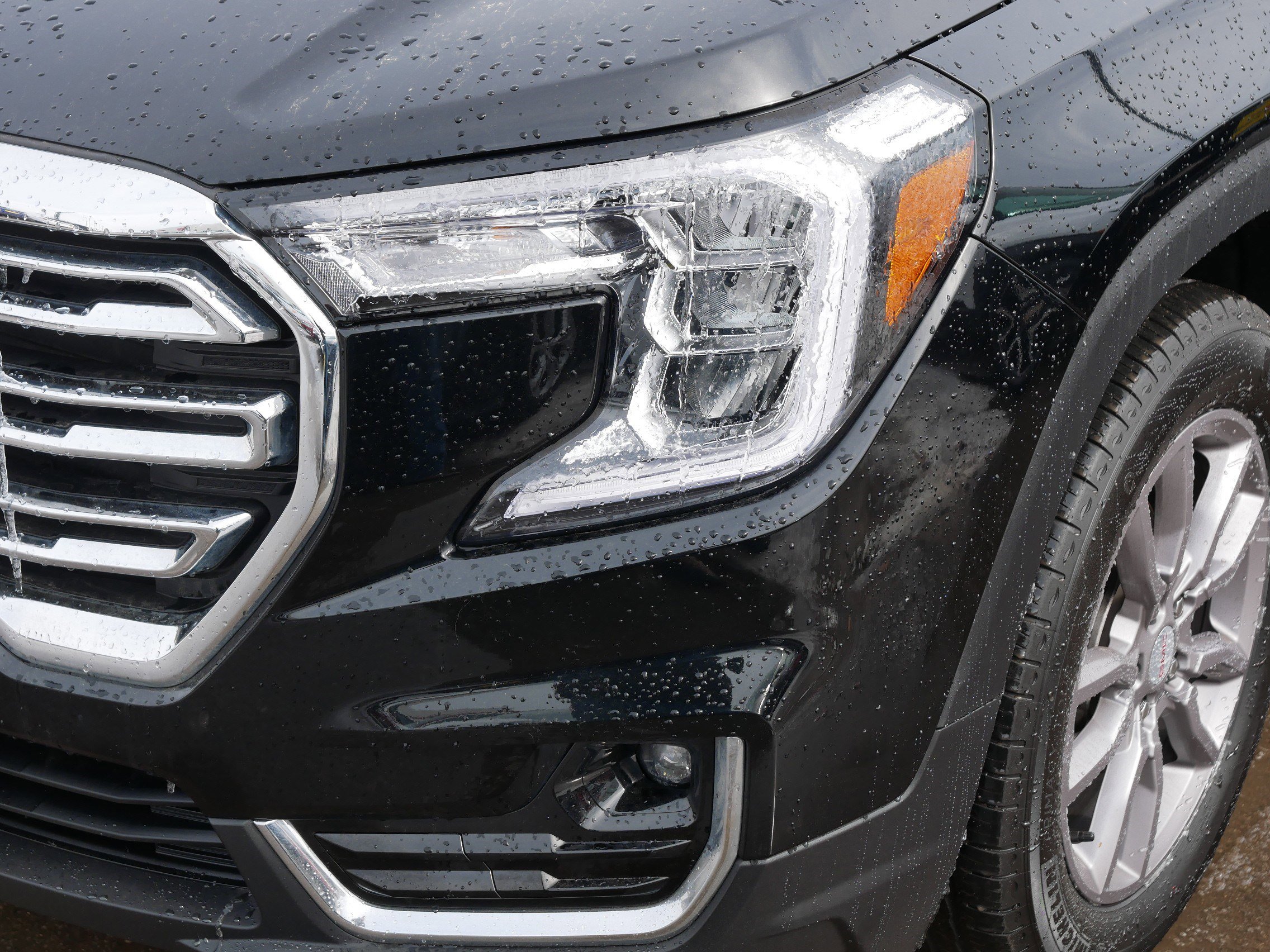 Used 2024 GMC Terrain SLT image 16