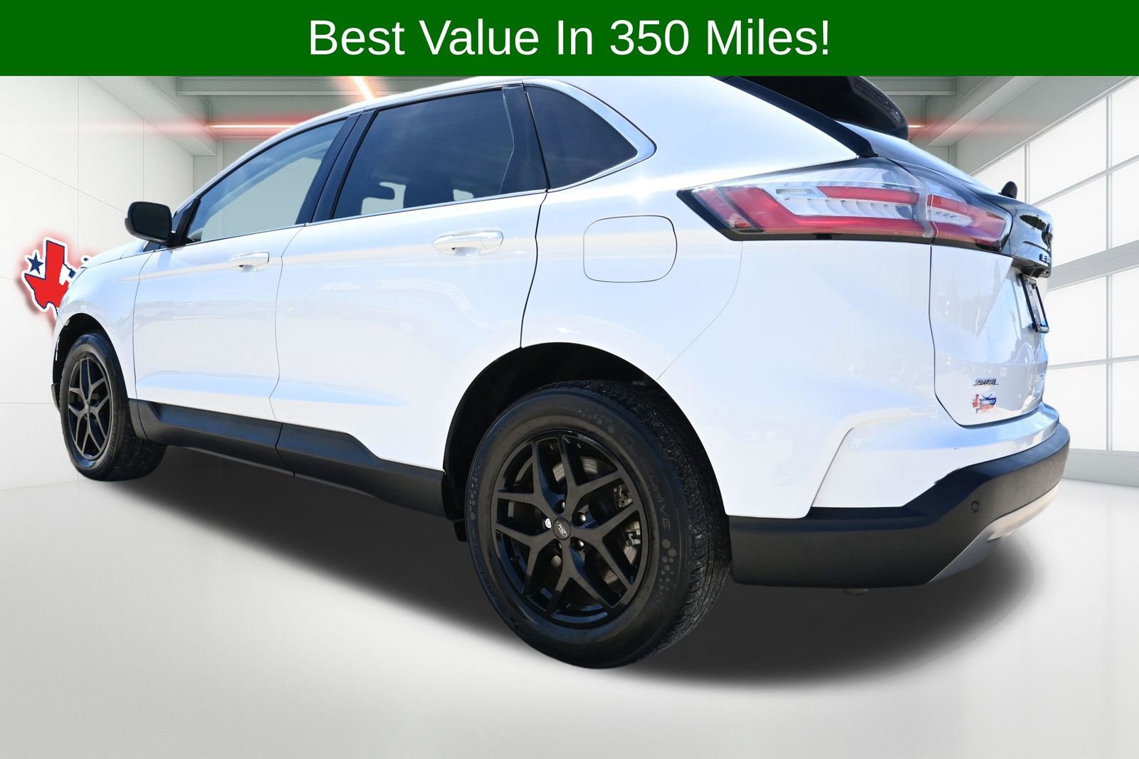 Used 2023 Ford Edge SEL image 2