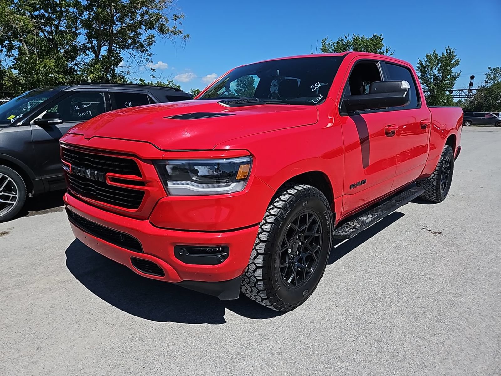 Used 2019 RAM 1500 Sport w/ Level 2 Equipment Group AWD/4WD image 1
