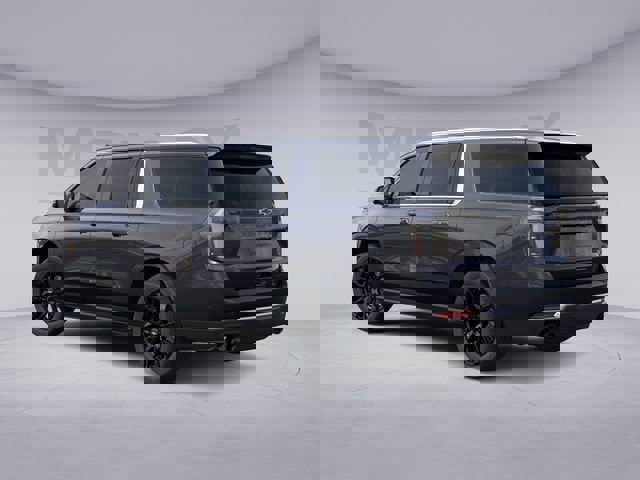 New 2026 Chevrolet Suburban Premier image 3